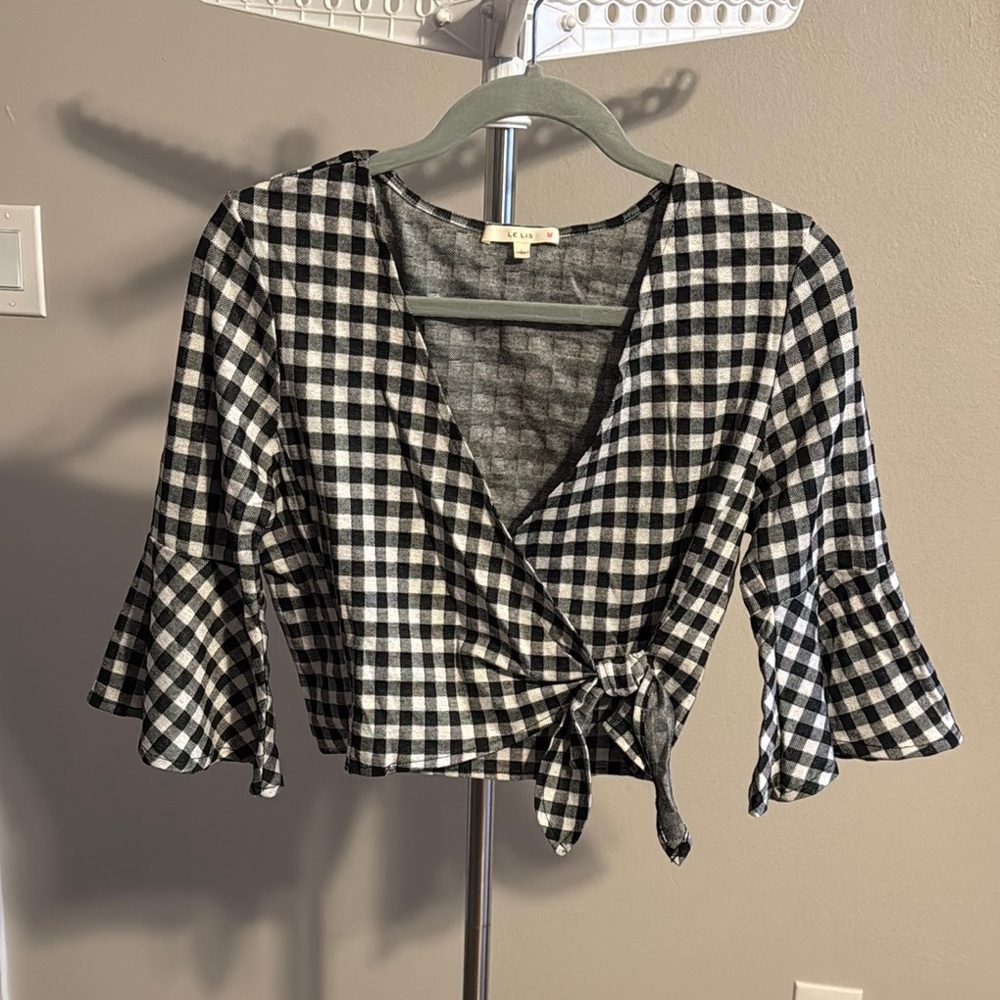 Le Lis Black and White Wrap Crop Blouse